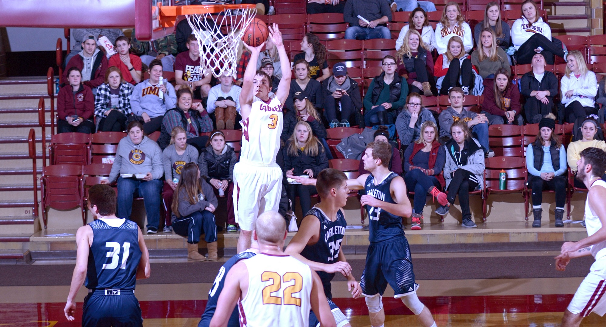 Senior Zach Kinny scored a team-high 12 points and grabbed five rebounds in the Cobbers' game at Carleton.