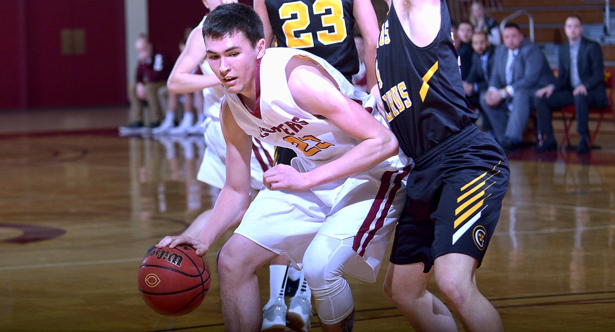 Jordan Davis had 16 points and six rebounds in the Cobbers' win over Oak Hills Christian.