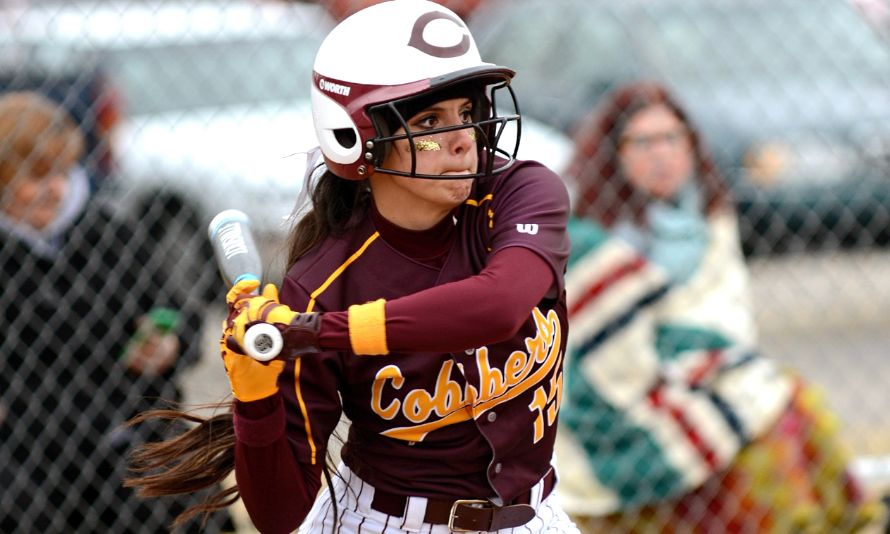 Sophomore Mackenzie McCloud got a hit in both wins on Day 2 of the Cobber Florida trip. She is hitting .417 after four games.
