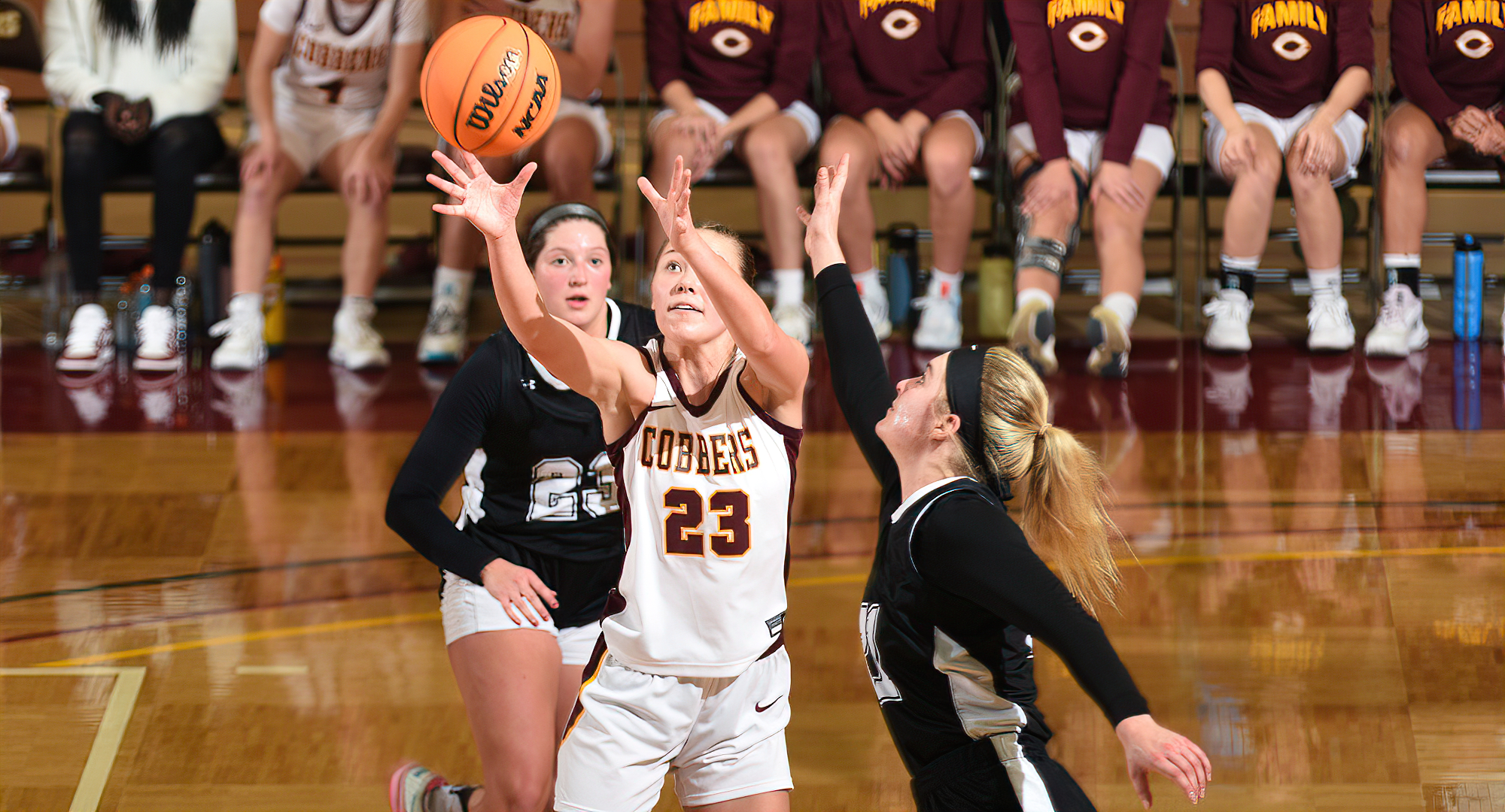 Symone Beld grabbed a team-high five rebounds and scored eight points in the Cobbers 72-54 win at Macalester.