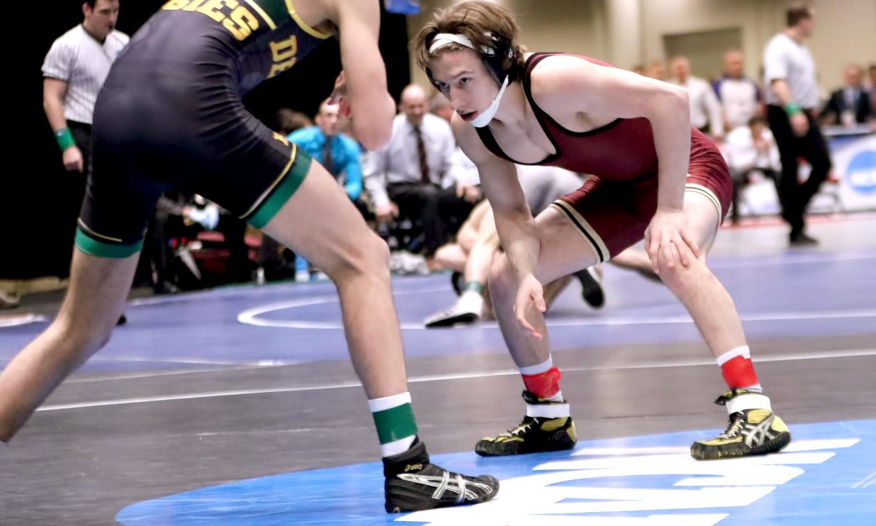 Sophomore Jakob Stageberg squares up in his first match at the NCAA National Meet. He won both his matches on Day 1 to advance to the national semifinals at 125. (Photo courtesy of D3Photography)