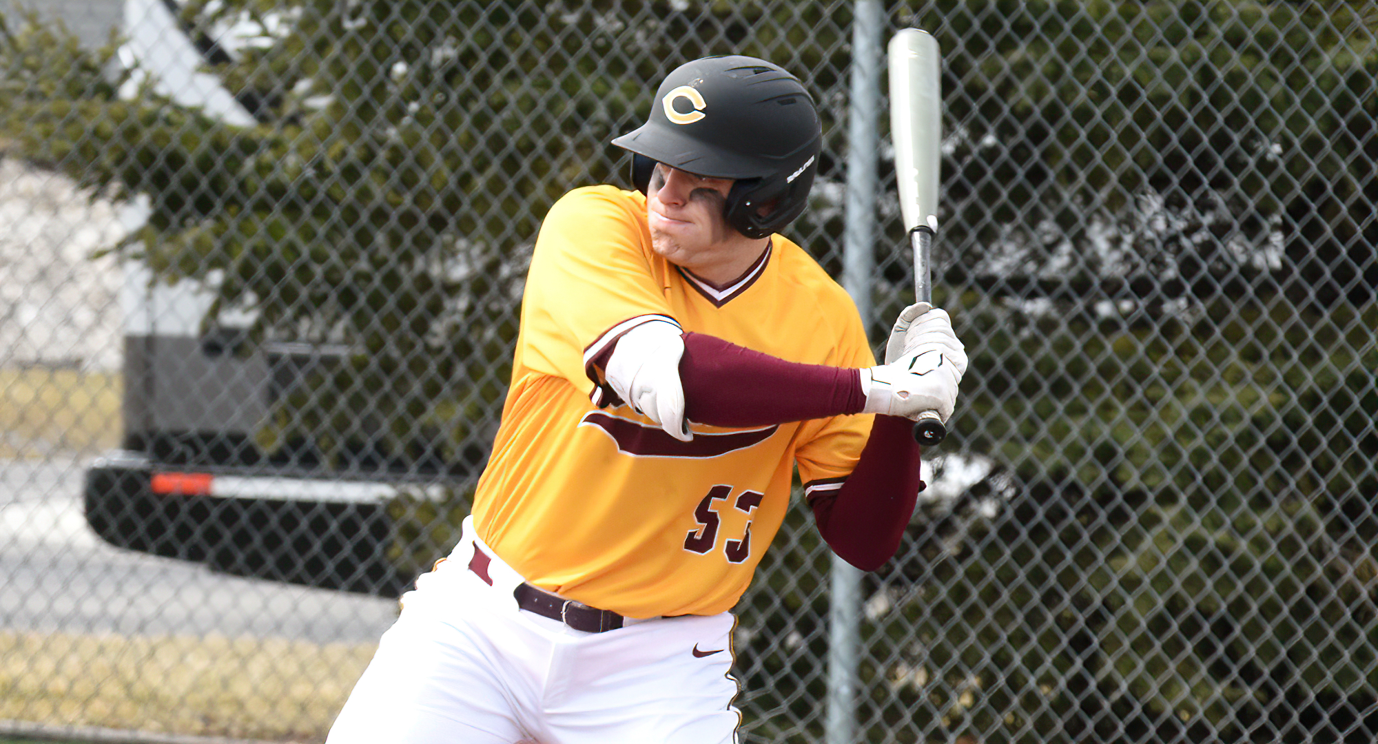 Isaac Henkemeyer-Howe went 4-for-7 and hit a 3-run homer to help Concordia split at Macalester. He is second in the MIAC with a .456 average.