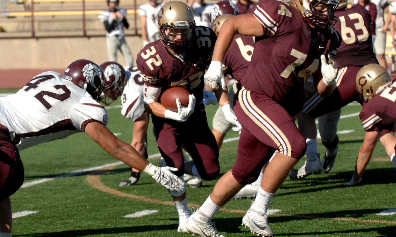 Jason Montonye breaks free from the Augsburg defense on his way to a 56-yard TD run in the third quarter of the Cobbers' win over the Auggies.