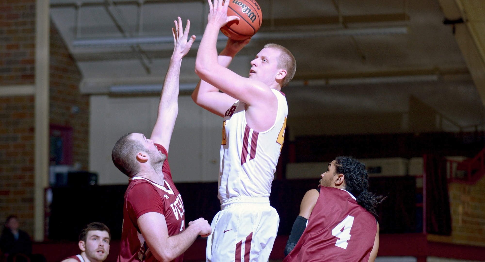 Junior Austin Heins had a game-high 18 points in the Cobbers' loss at Hamline. Heins is averaging 17.0 ppg in the last four games.