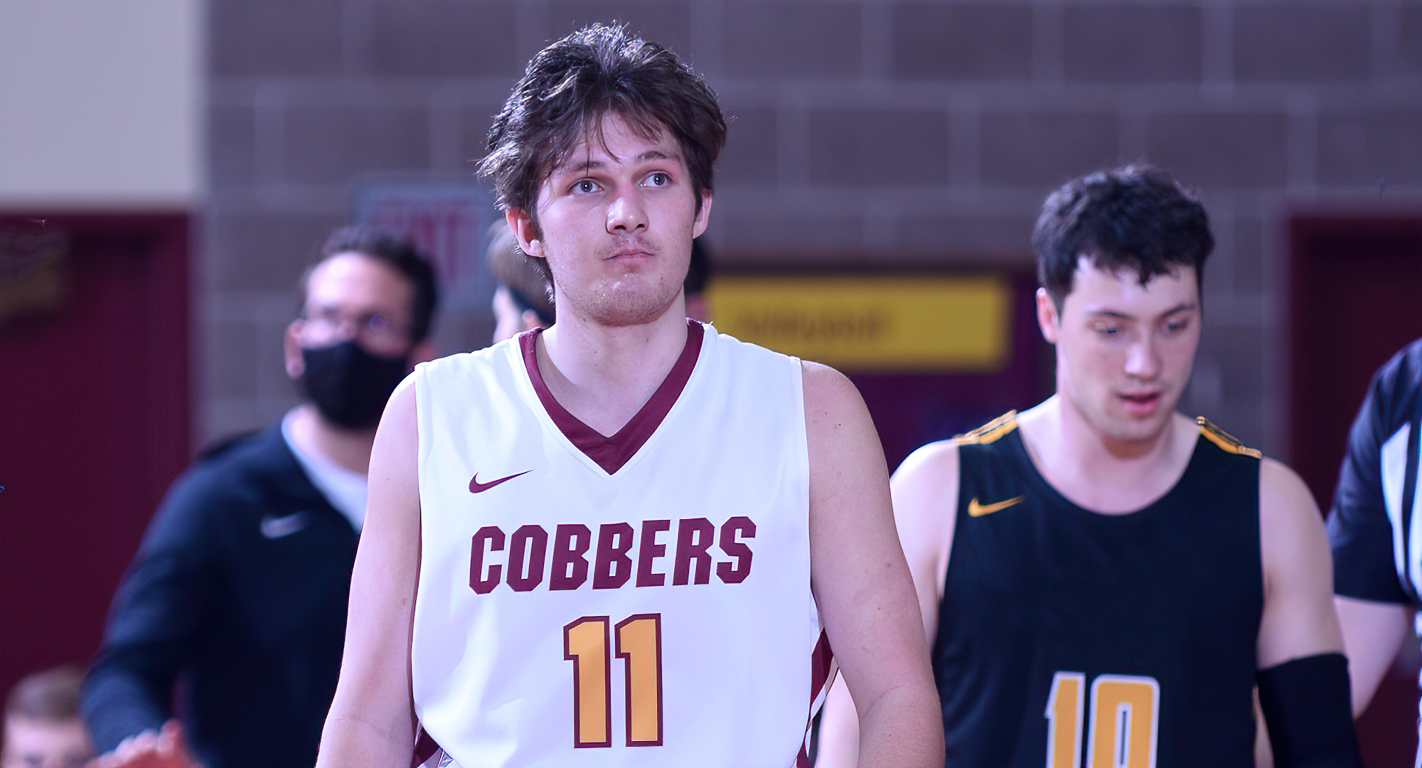 Braeton Motschenbacher came through with a team-high 20 points and grabbed eight rebounds in the Cobber's seaosn opener at UM-Morris.