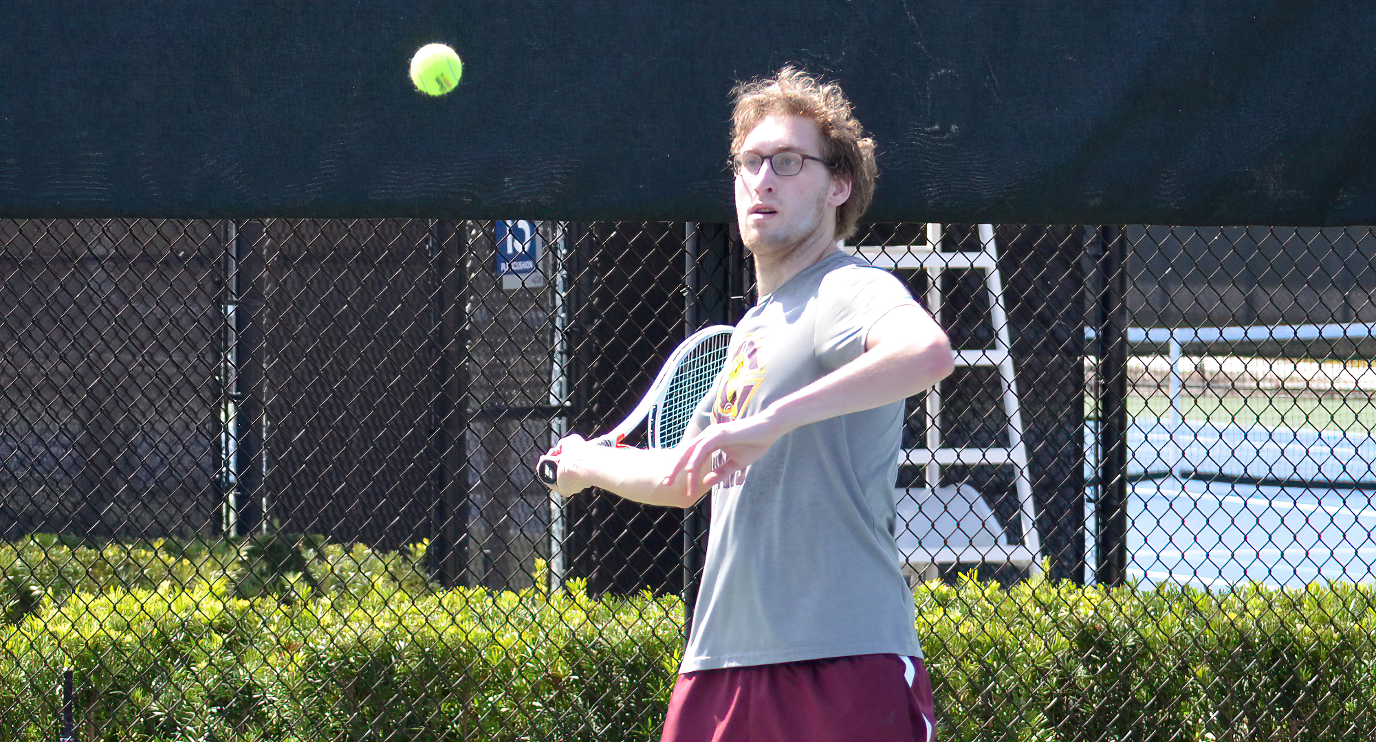 Senior Jake Peters teamed with Eli Simonson and battled through a pair of back-and-forth matches at No.1 doubles on the final day in Florida.