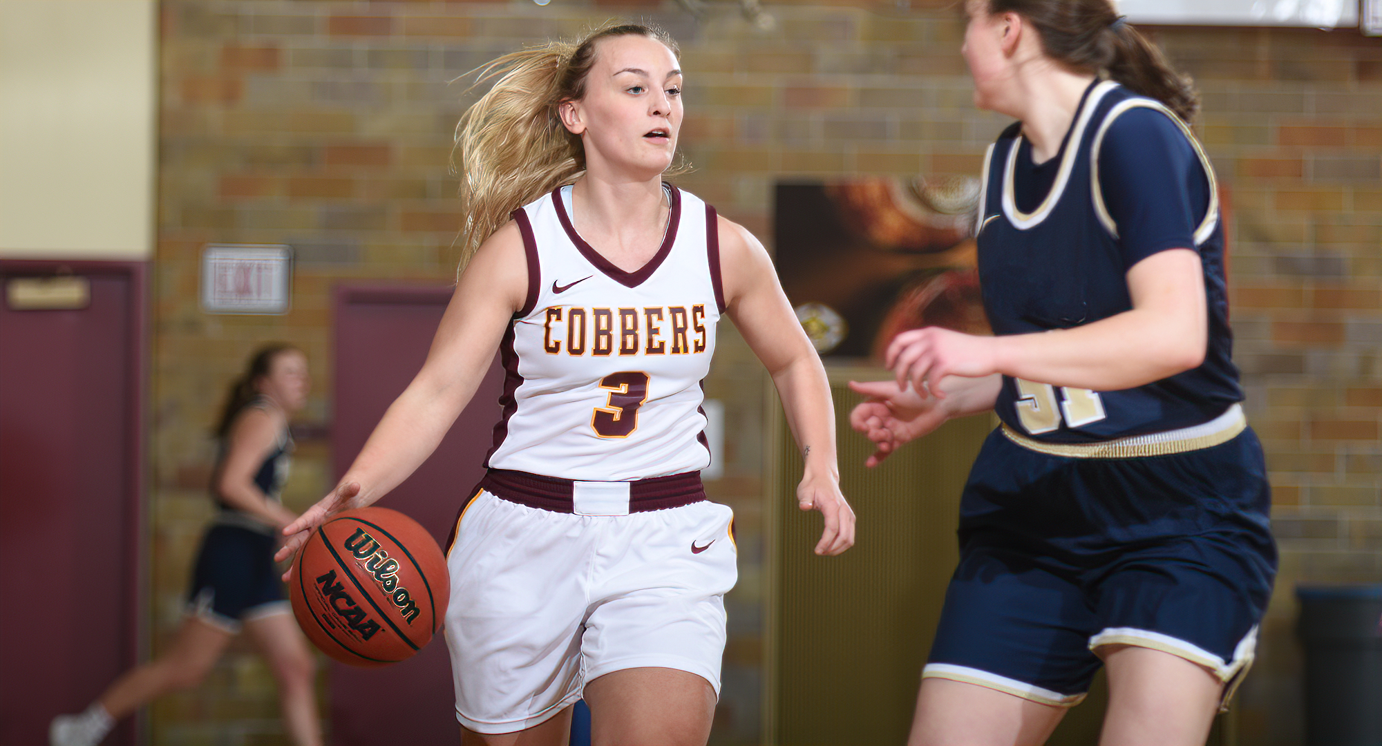 Senior Autumn Thompson had a game-high 21 points and added four rebounds and three assists in the Cobbers' season opener at UM-Morris.