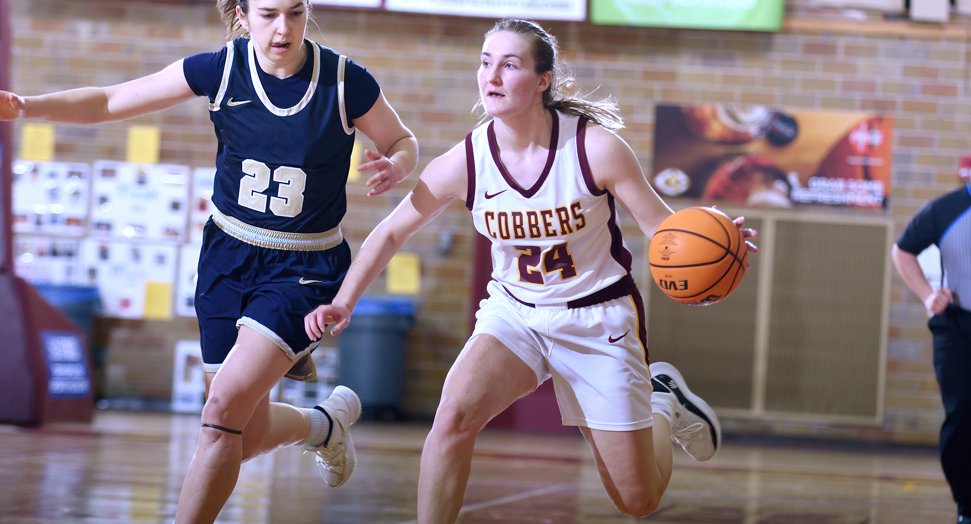 Junior guard Jordyn Kahler scored a career-high 19 points in the Cobbers' MIAC-opening win at St. Scholastica.