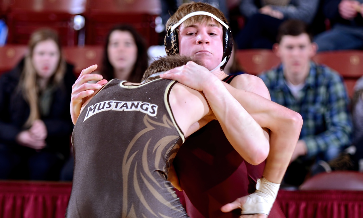 Senior Gabe Foltz won 3-0 at 133 and was a part of a streak of five straight wins for the Cobbers to start their dual match with Southwest Minnesota State.