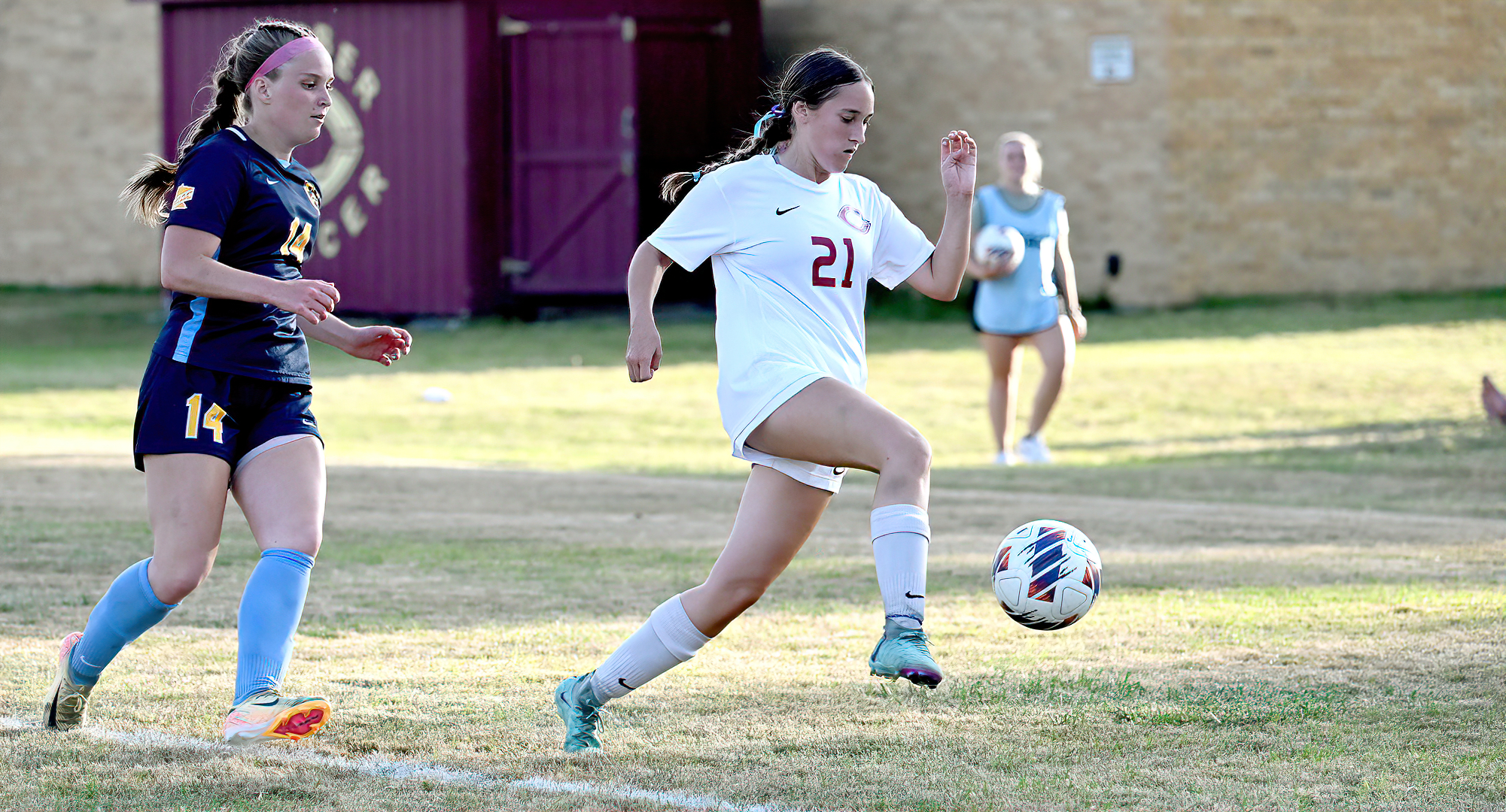 Sophomore Kara Ellis scored her team-leading fourth goal of the season in Concordia's game at Augsburg.