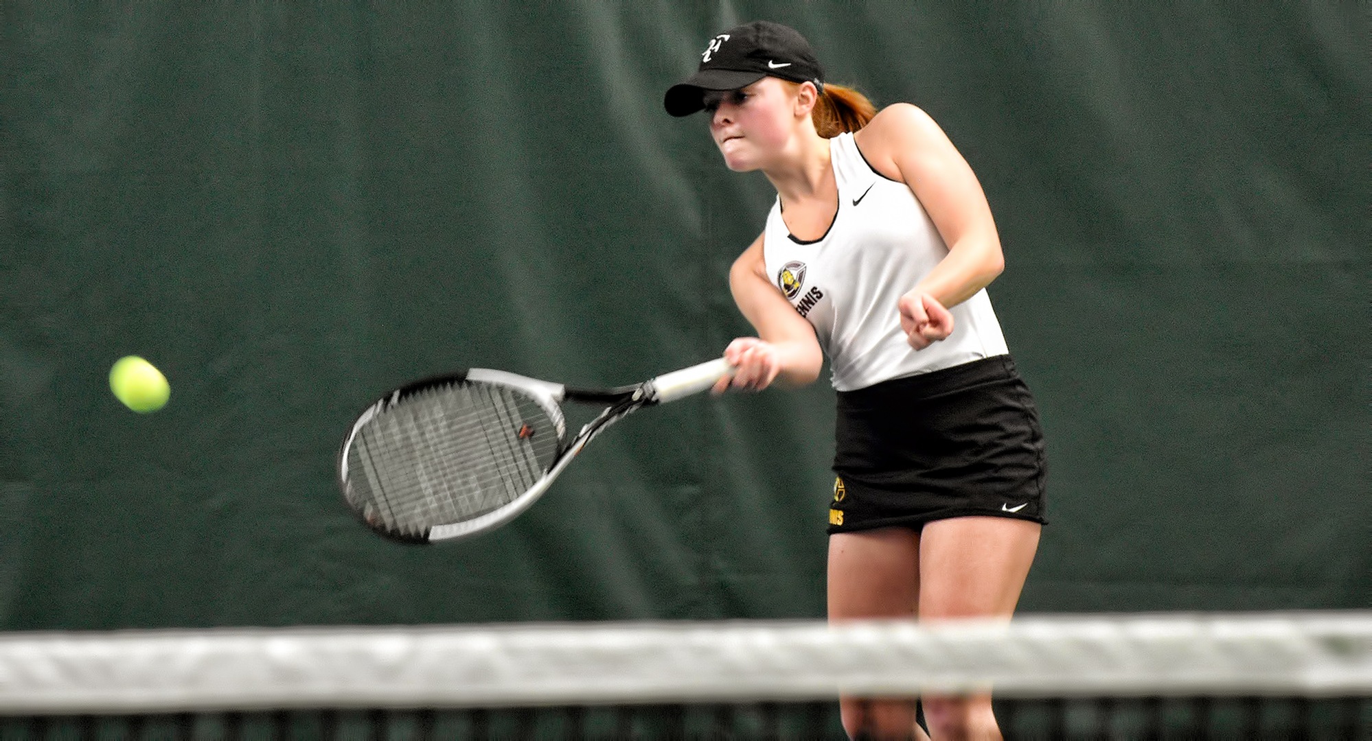 Junior Brianna Bell rolled to a 6-2, 6-0 straight set victory in her match at No.5 singles and helped the Cobbers post a 4-3 win over Midway.