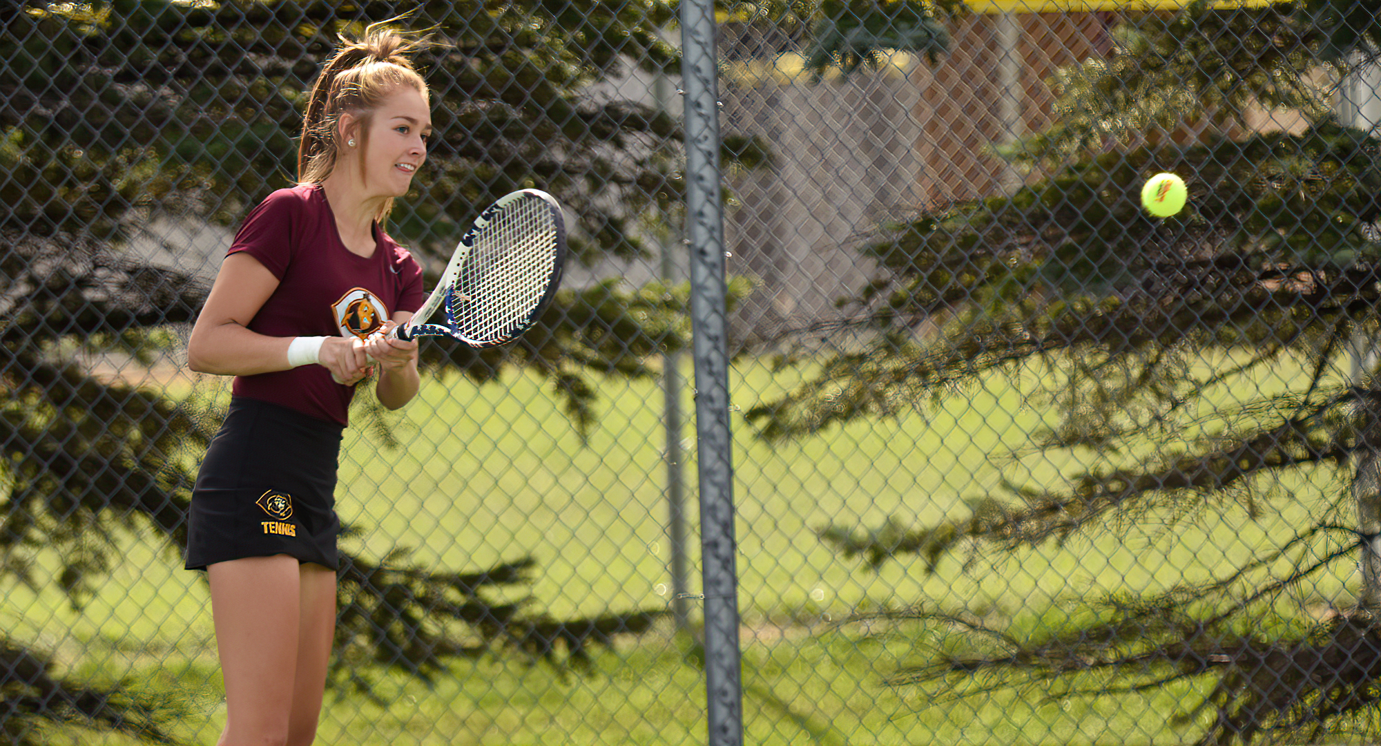 Sophomore Raquel Egge won 6-3, 6-3 in the Cobbers' final match of the year at St. Olaf. It was her team-leading fifth win of the year and she has claimed 12 singles victories in her first two years at CC.