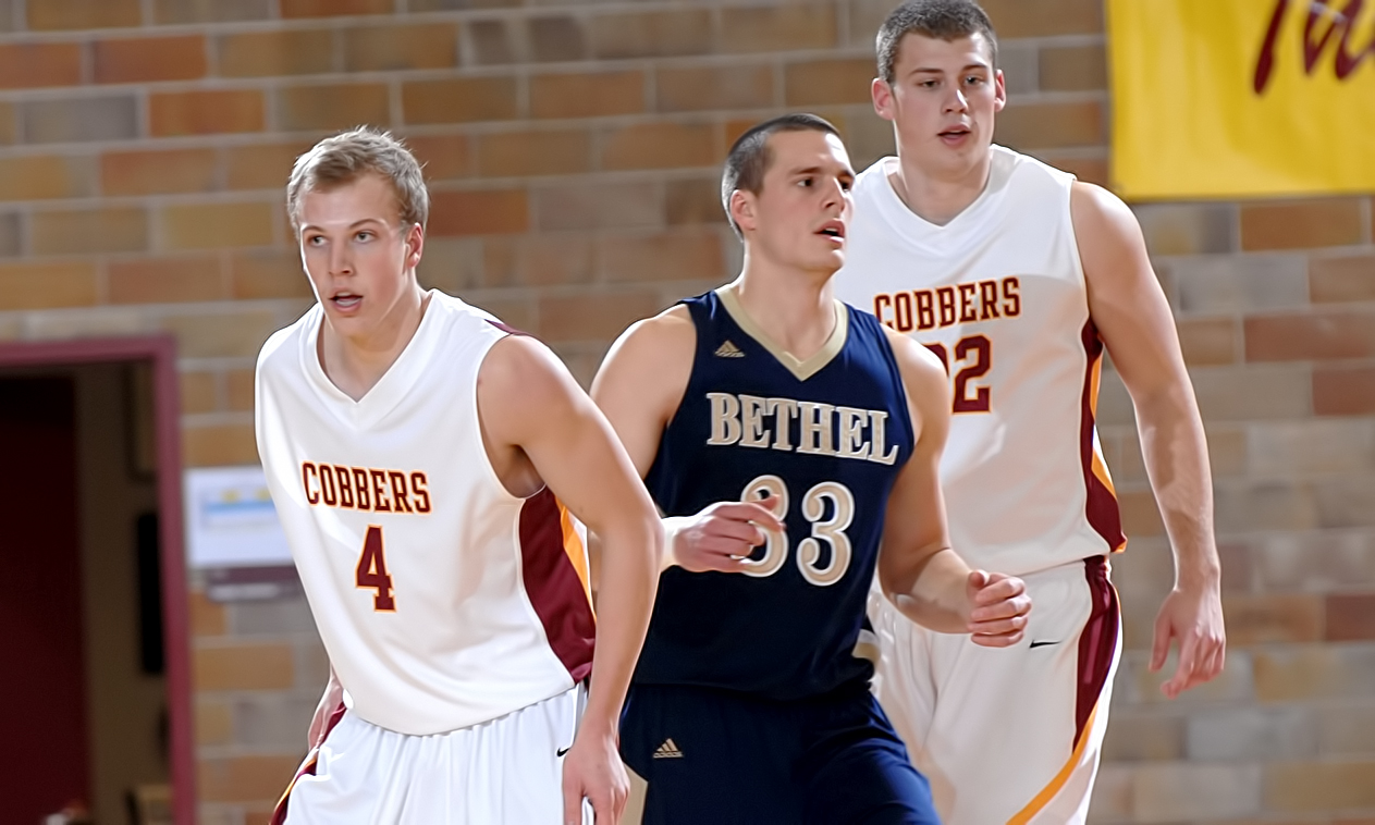 Cobber senior Tom Fraase (#4) had a season-high 22 points in the Cobbers' loss at Bethel. Brady Syverson (#22) added 10 points and six rebounds.