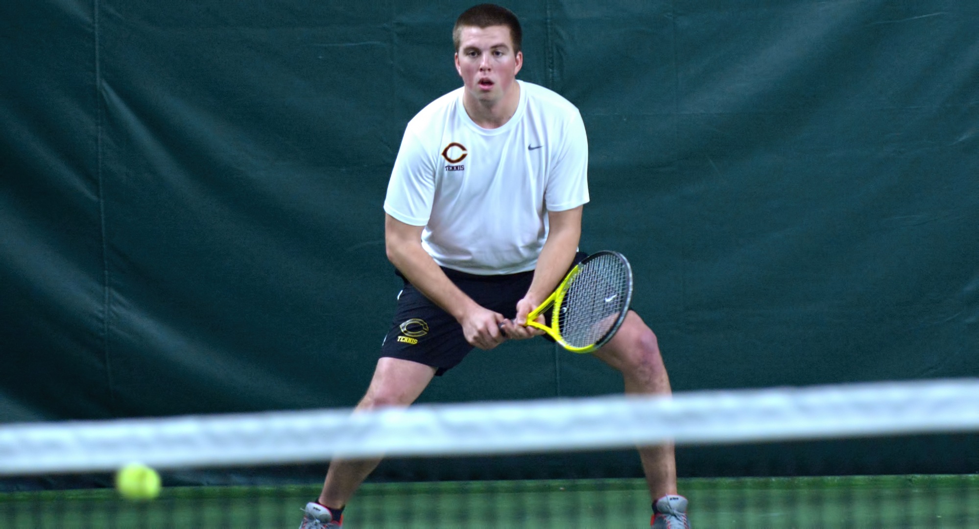 Junior Isaac Toivonen recorded a straight-set win against Macalester against the same opponent who swept him last season.